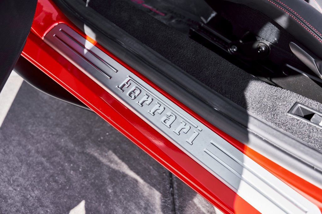 Used 2022 Ferrari F8 Tributo image 45