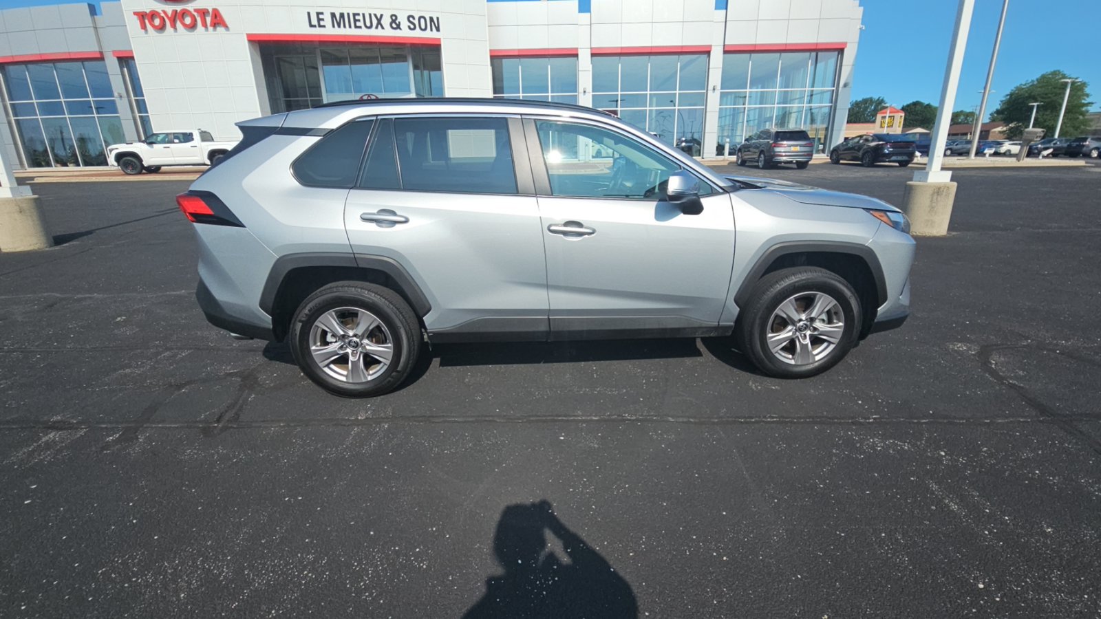 Certified 2025 Toyota RAV4 XLE AWD/4WD image 2