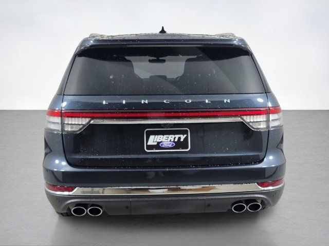 Used 2023 Lincoln Aviator Reserve w/ Equipment Group 201A AWD/4WD image 4