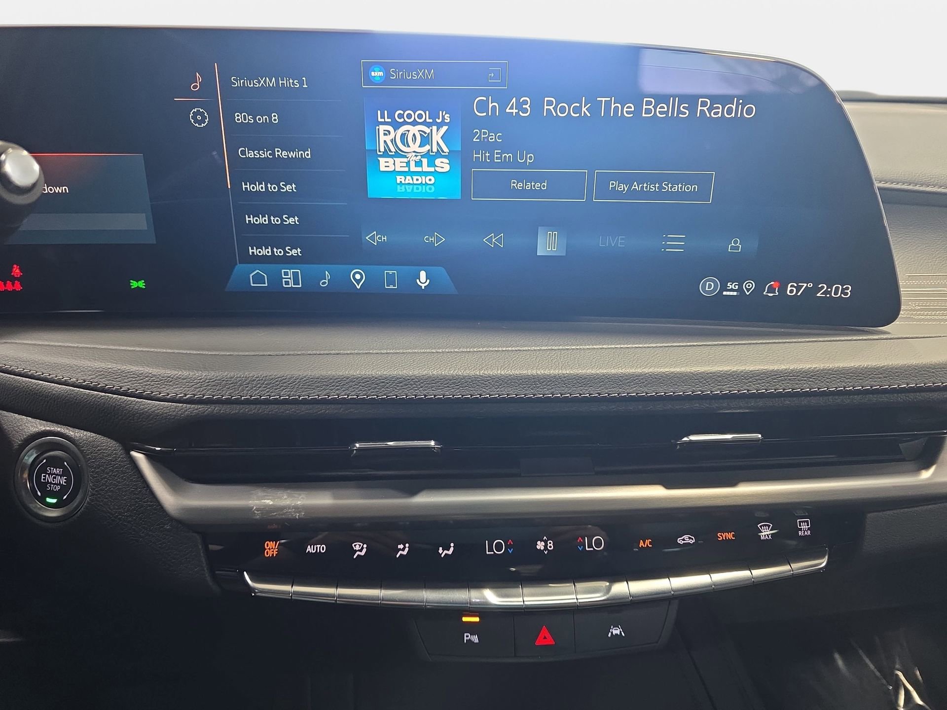 Used 2025 Cadillac XT4 Premium Luxury image 20