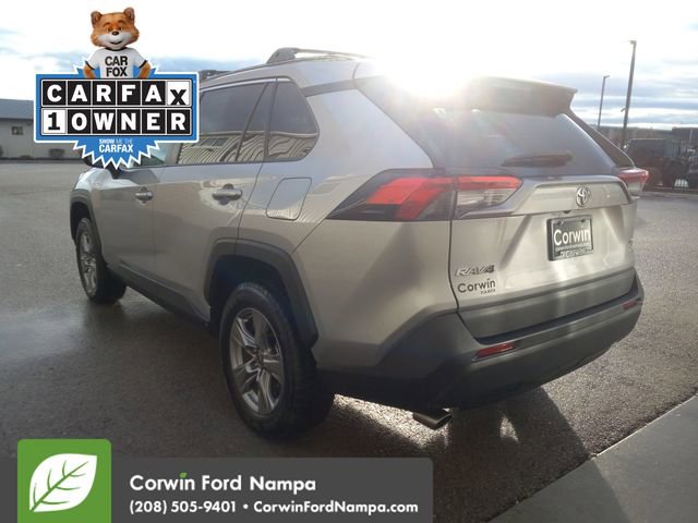 Used 2022 Toyota RAV4 XLE image 5