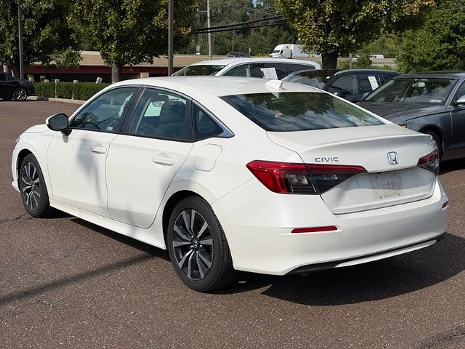 Used 2023 Honda Civic EX image 5