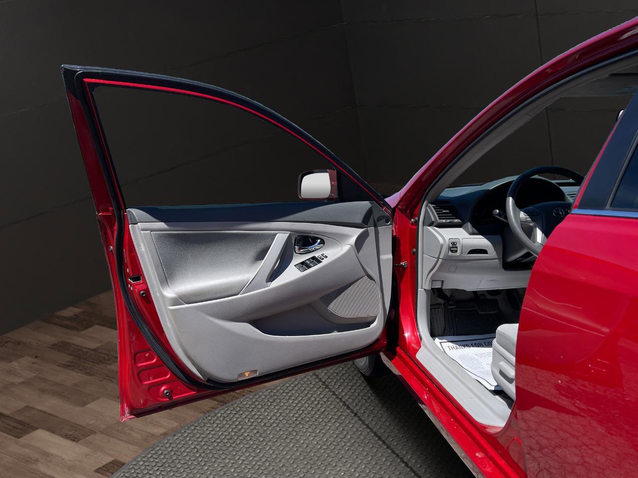 Used 2009 Toyota Camry FWD image 17