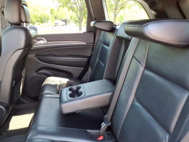 Used 2021 Jeep Grand Cherokee Limited w/ Sun & Sound Group AWD/4WD image 6