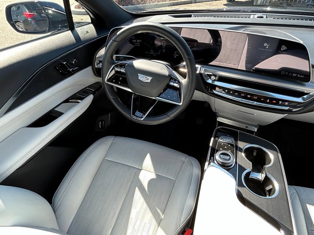 Used 2024 Cadillac Lyriq Luxury RWD image 10