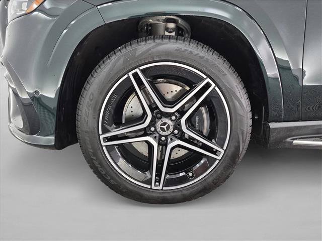 Used 2025 Mercedes-Benz GLS 450 4MATIC image 28
