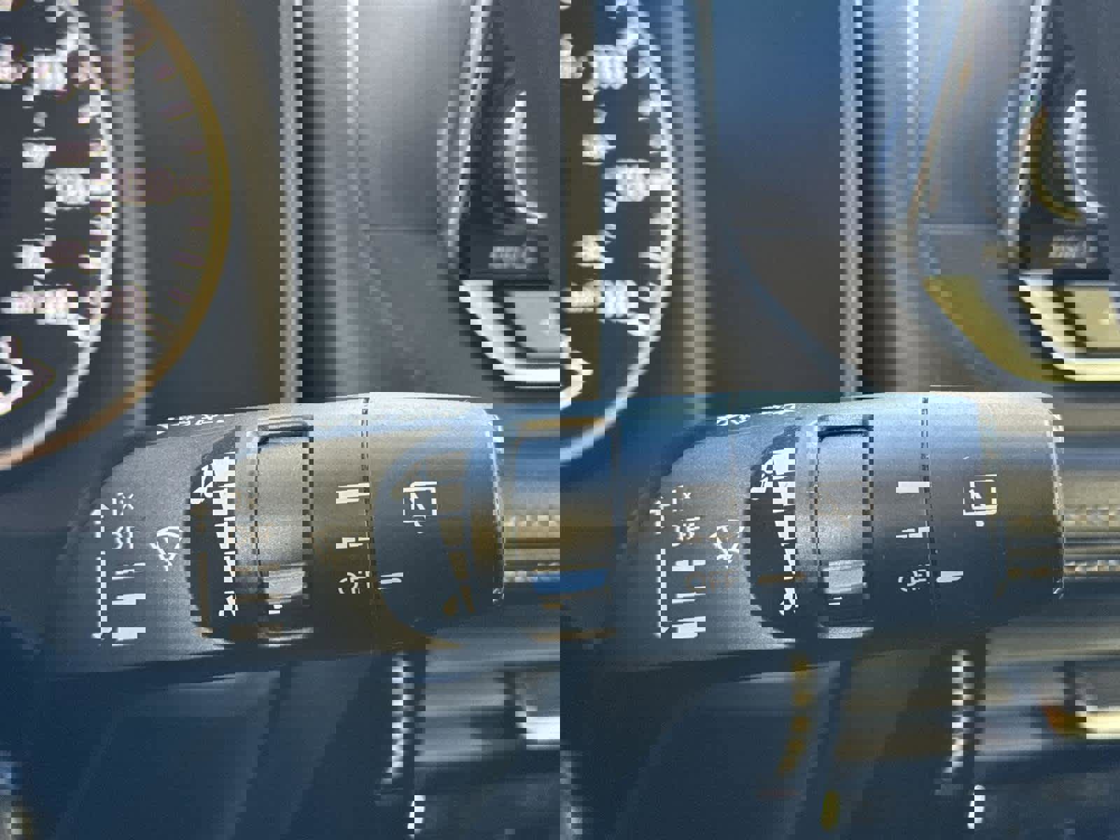 Used 2022 Nissan Rogue SV image 27