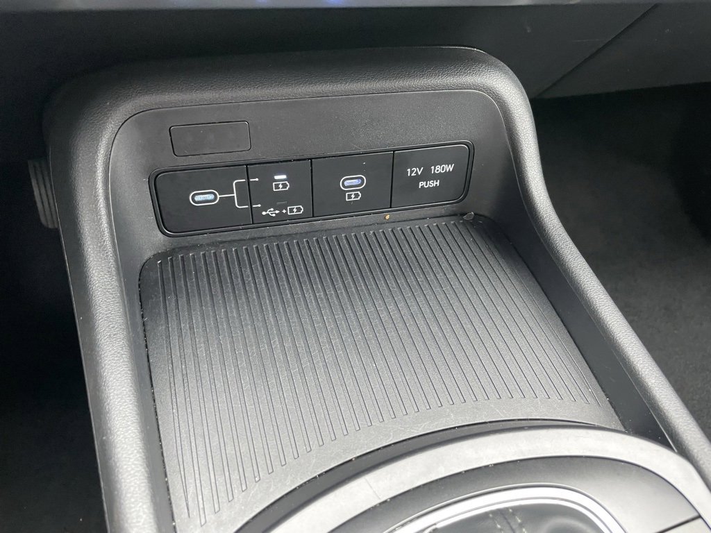 Used 2024 Hyundai Kona SEL image 13