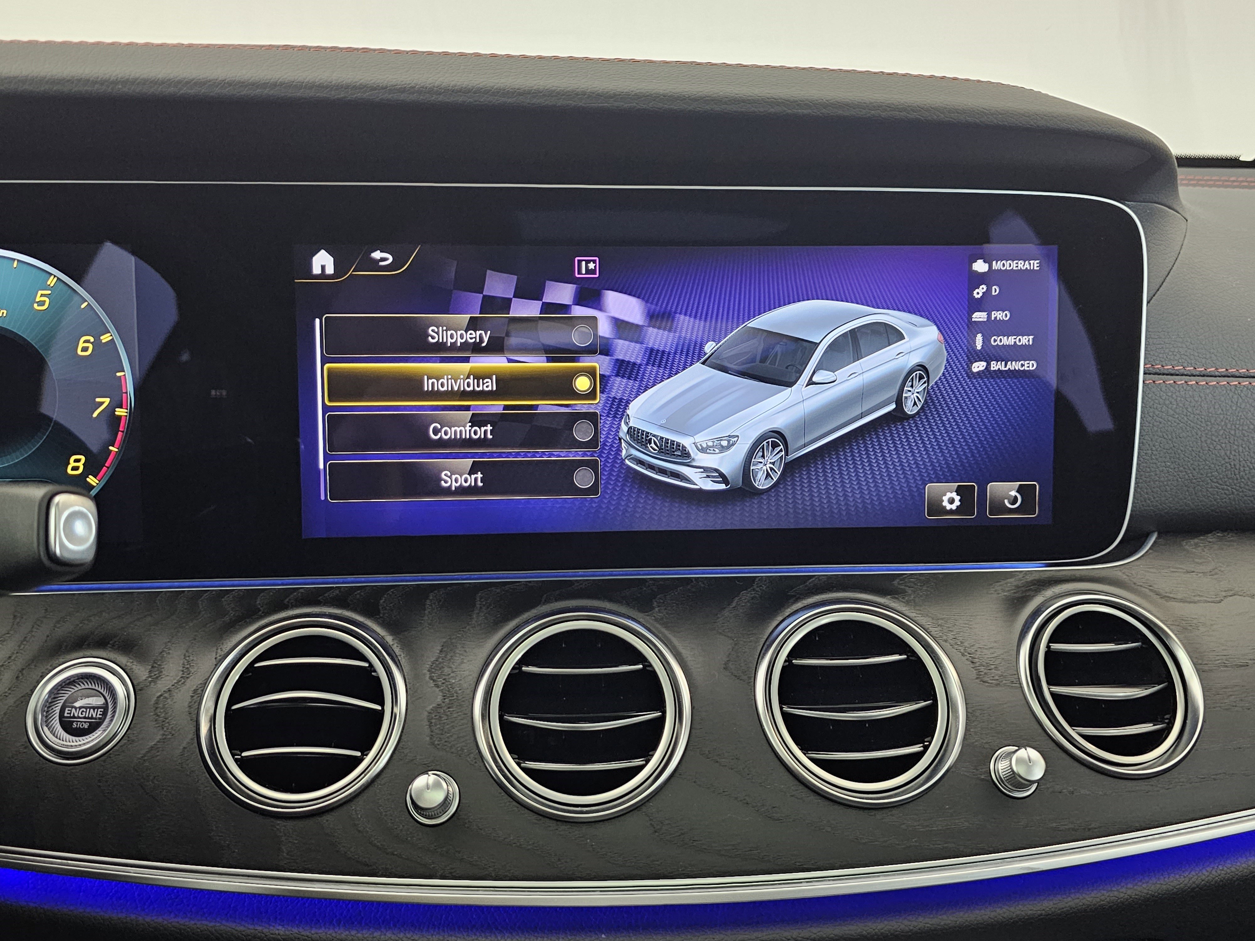 Certified 2023 Mercedes-Benz E 53 AMG 4MATIC Sedan image 40