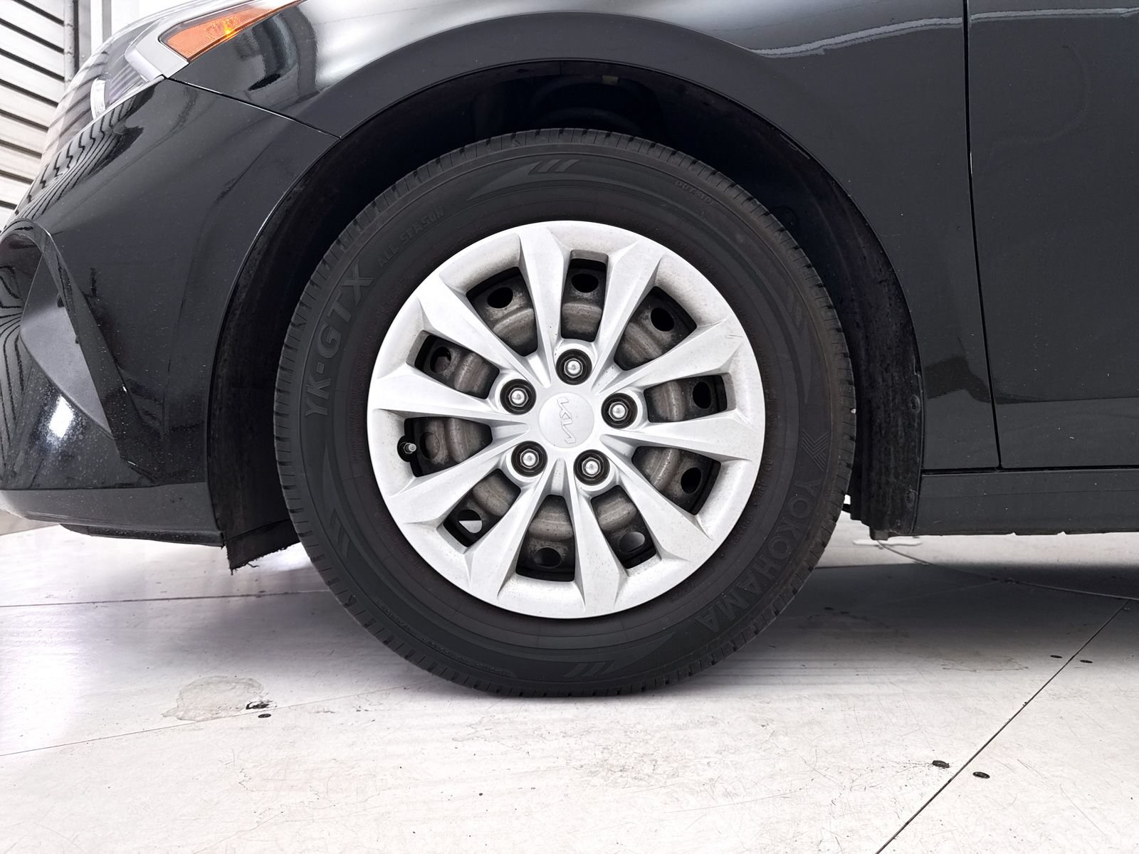 Certified 2022 Kia Forte Sedan FWD image 13