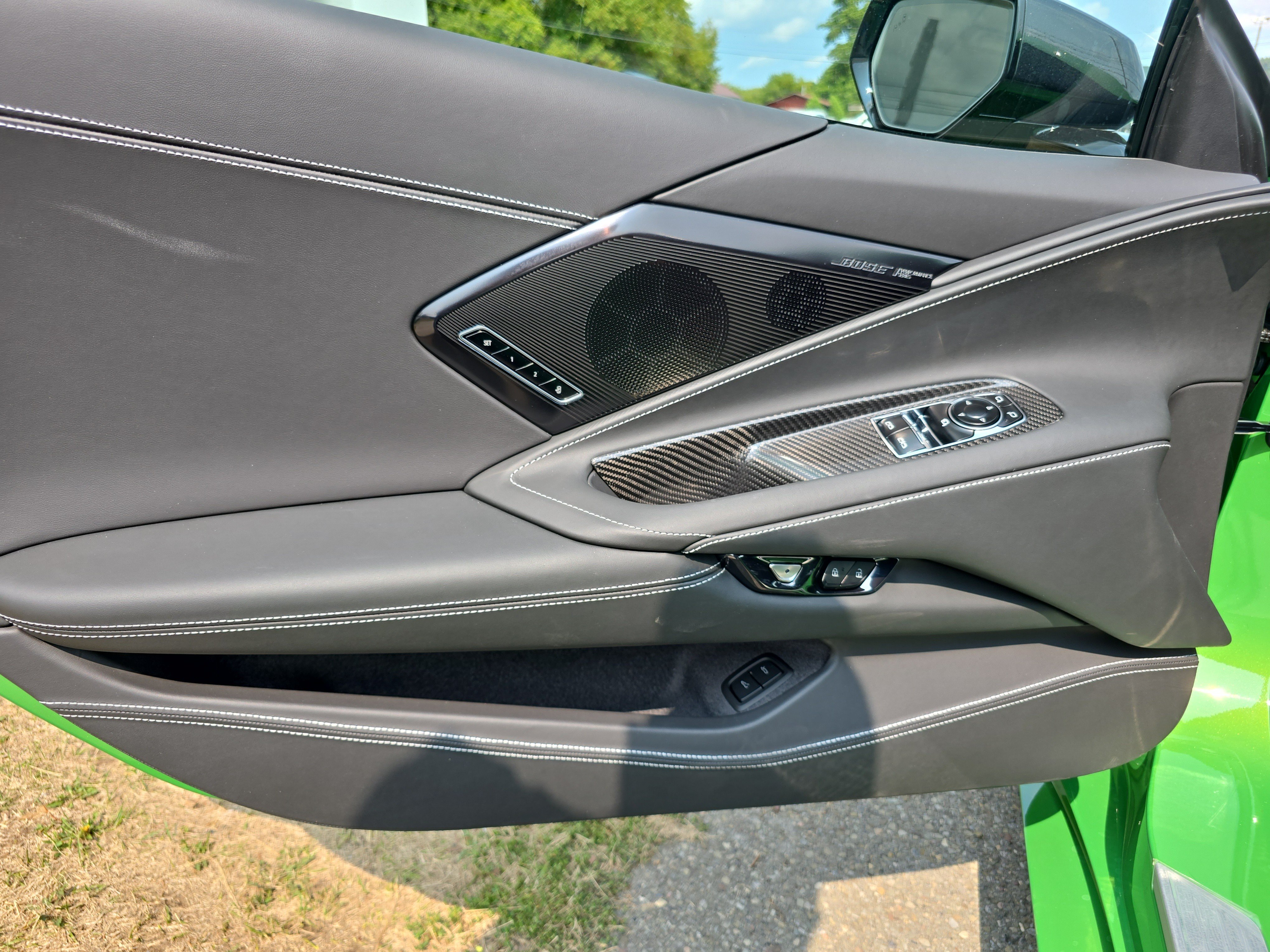 New 2026 Chevrolet Corvette Stingray Premium Cpe w/ Z51 Performance Package RWD image 17
