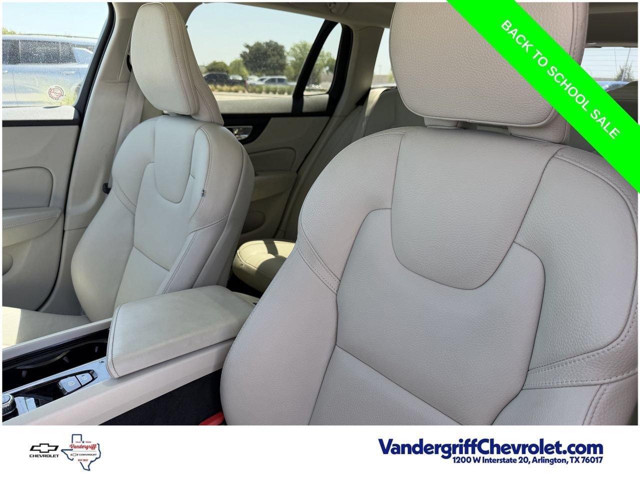 Used 2025 Volvo V60 B5 Cross Country Plus AWD/4WD image 23