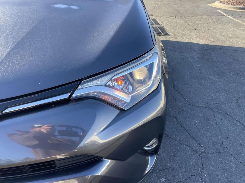 Used 2016 Toyota RAV4 XLE image 12