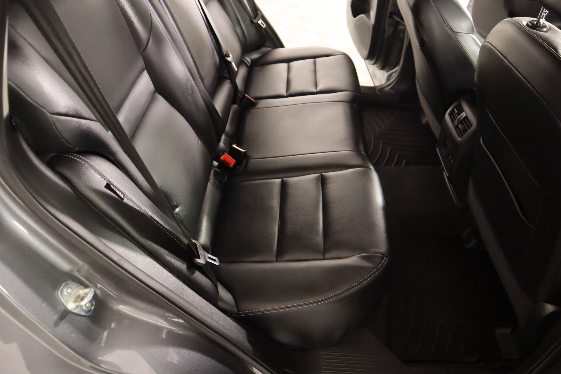 Used 2023 Nissan Rogue SL w/ SL Premium Package image 15