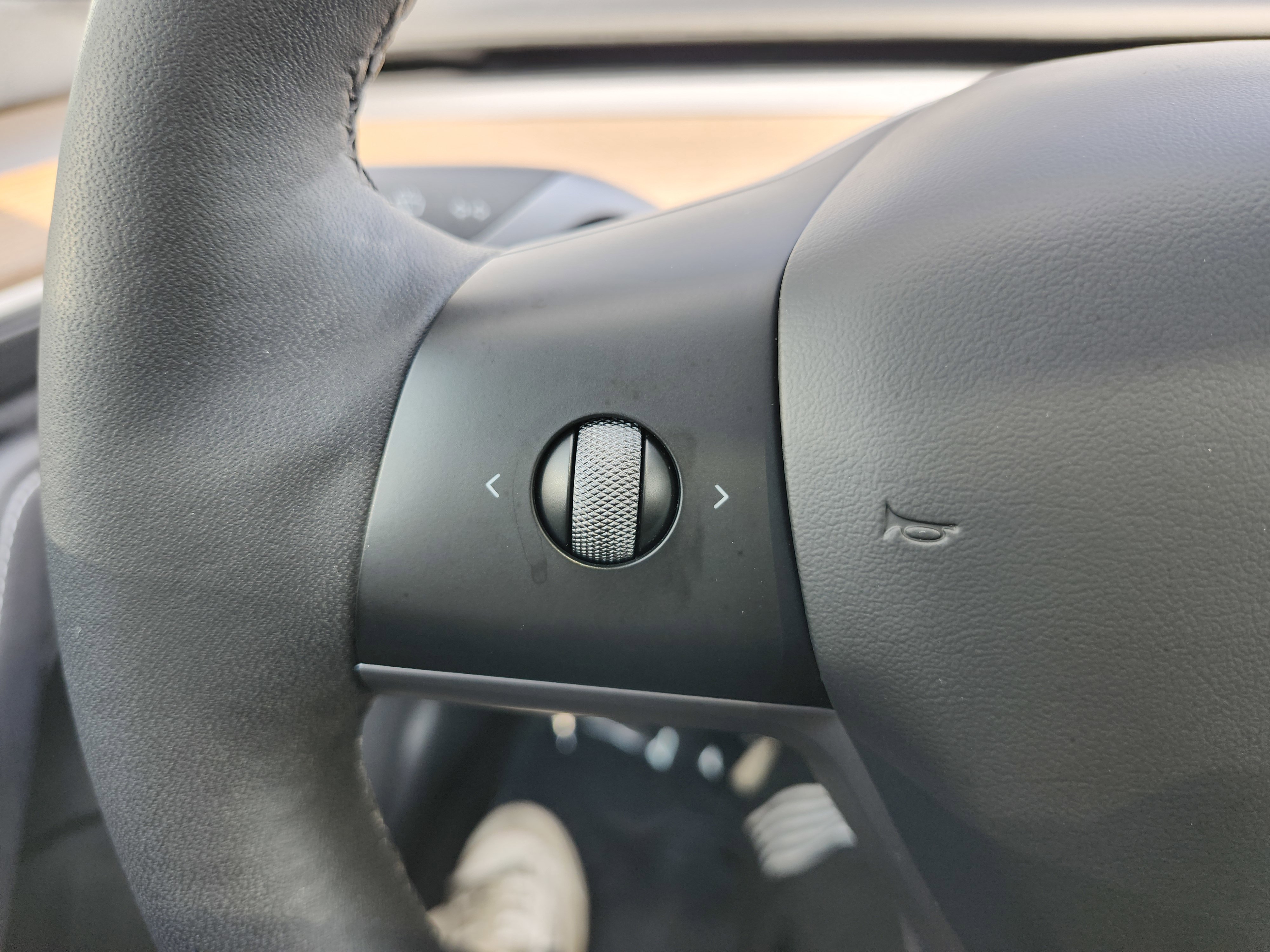 Used 2023 Tesla Model 3 Standard Range image 37