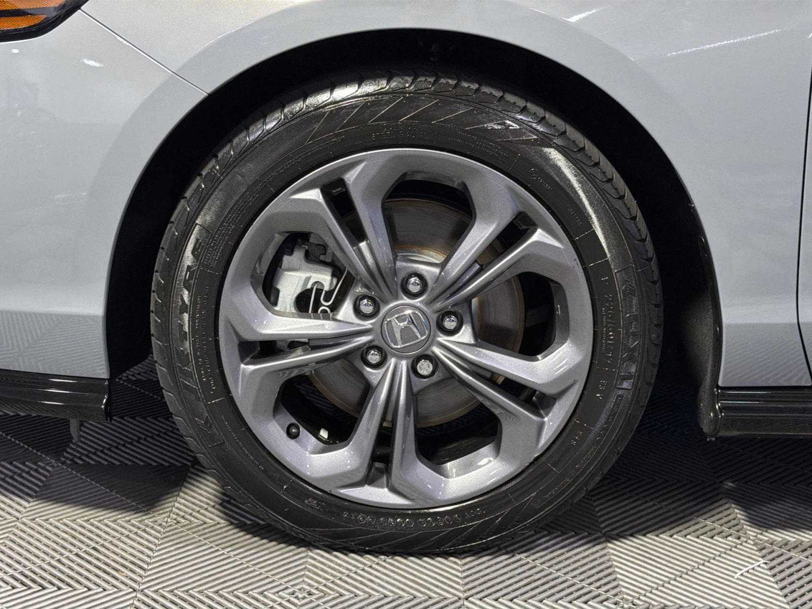 Used 2025 Honda Accord EX-L image 16