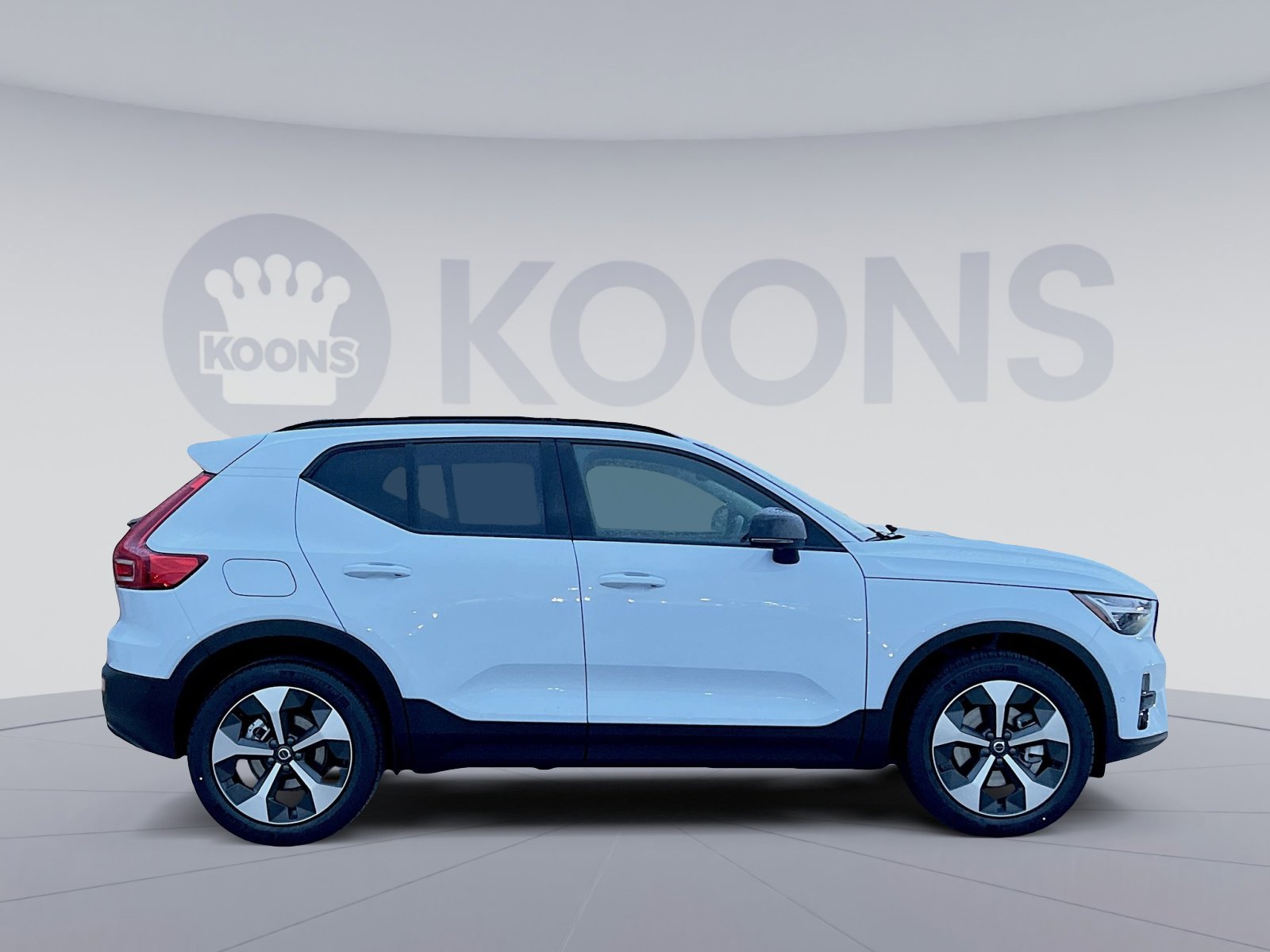 New 2026 Volvo XC40 B5 Plus w/ Protection Package Premier image 8