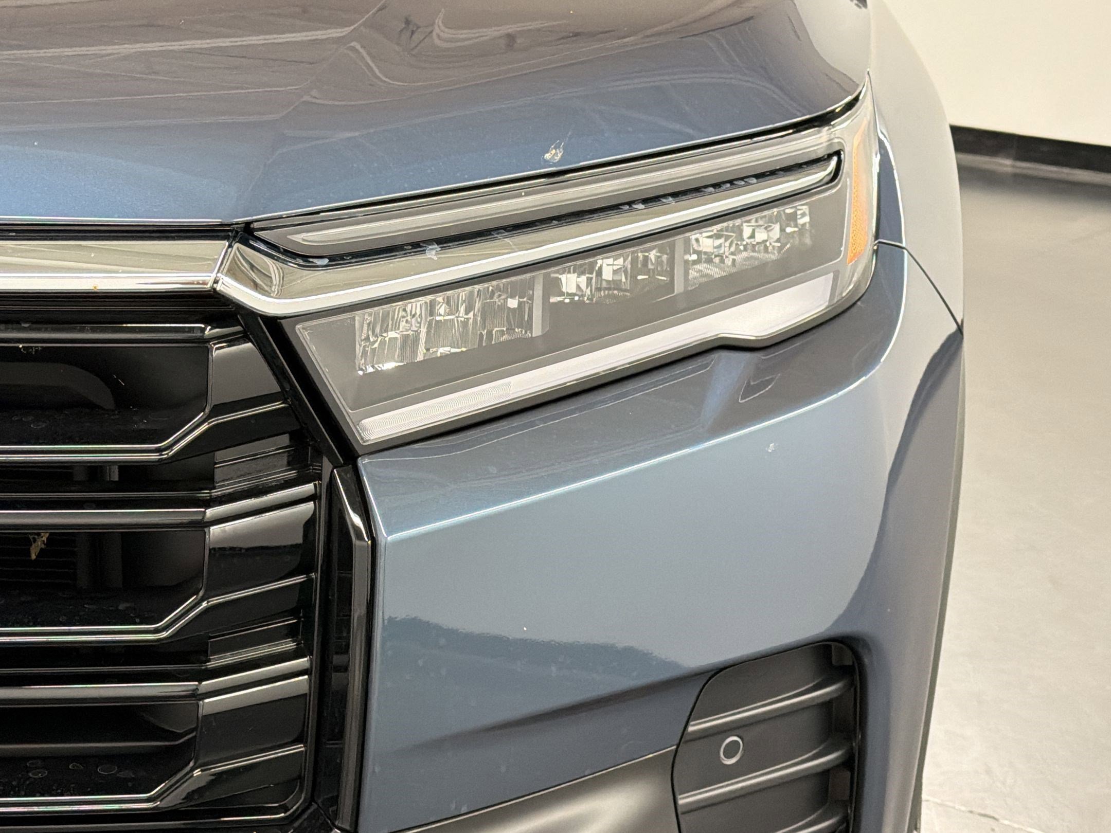 New 2026 Honda Pilot Touring image 8