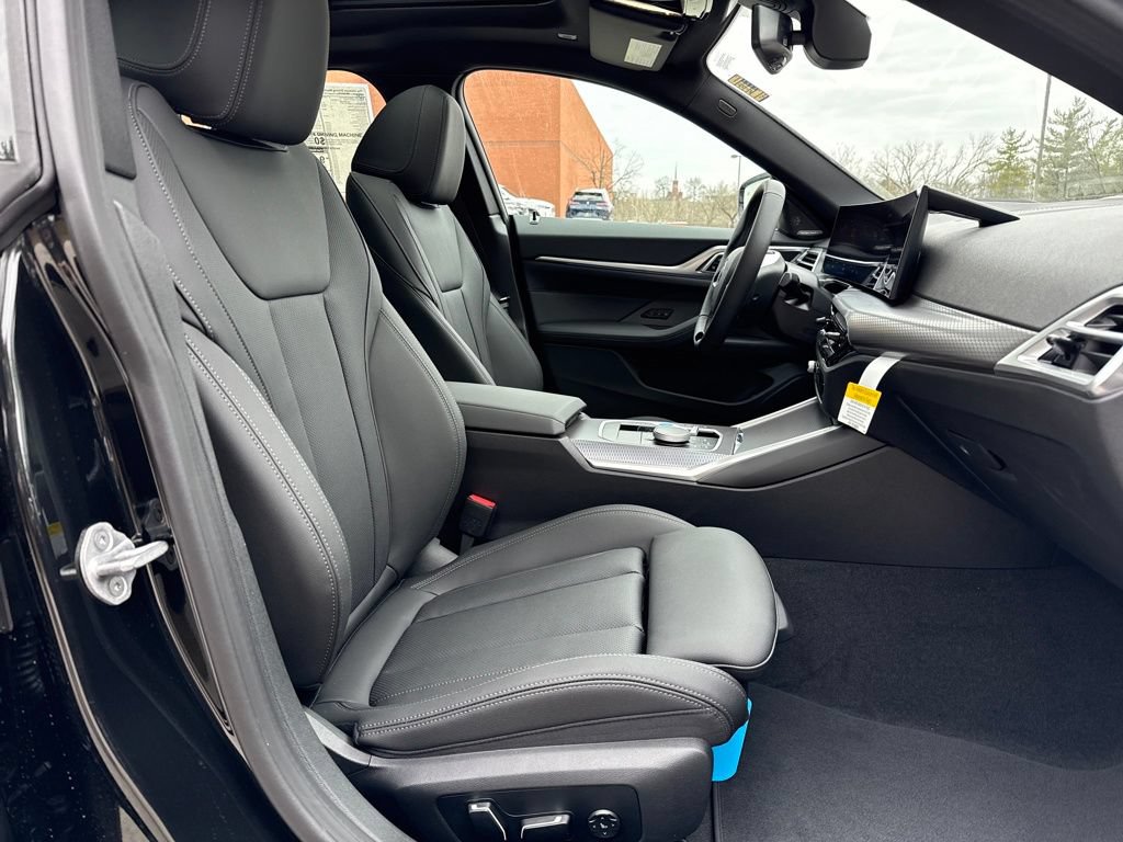 Used 2026 BMW i4 xDrive40i AWD/4WD image 30