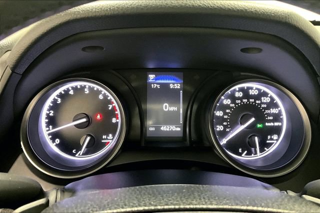 Used 2024 Toyota Camry SE image 13