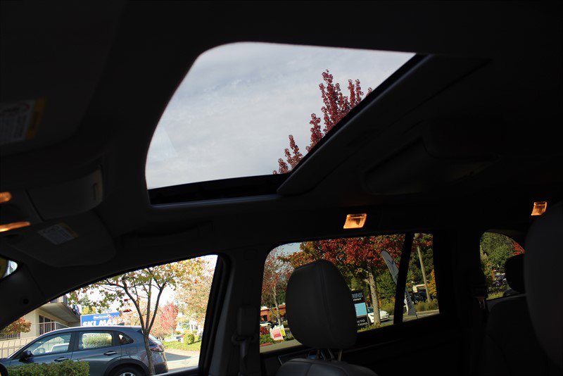 Used 2005 Chrysler Pacifica Touring image 18