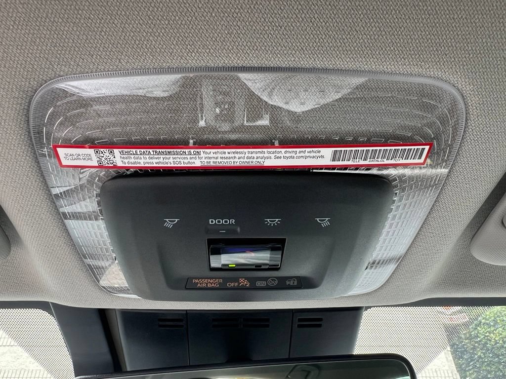 New 2027 Toyota Prius XLE FWD image 30
