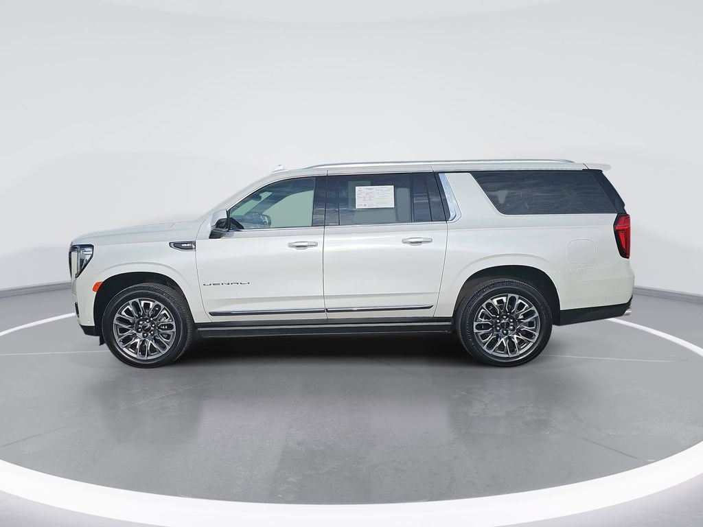 Certified 2023 GMC Yukon XL Denali Ultimate w/ LPO, Floor Liner Package AWD/4WD image 7