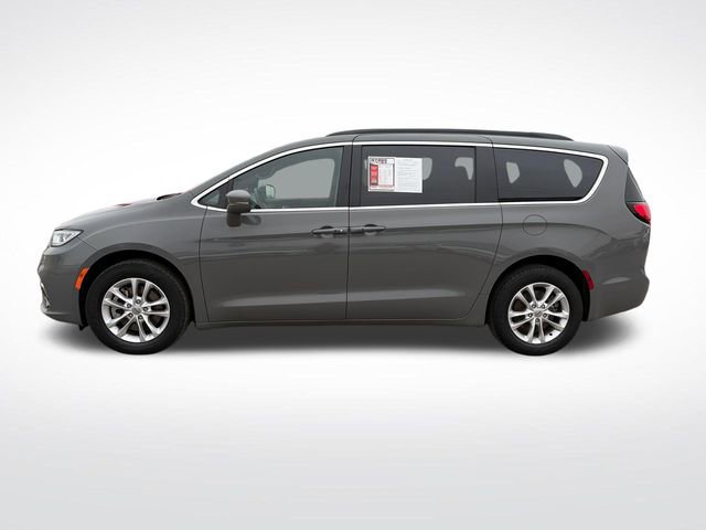 Used 2022 Chrysler Pacifica Touring AWD/4WD image 4