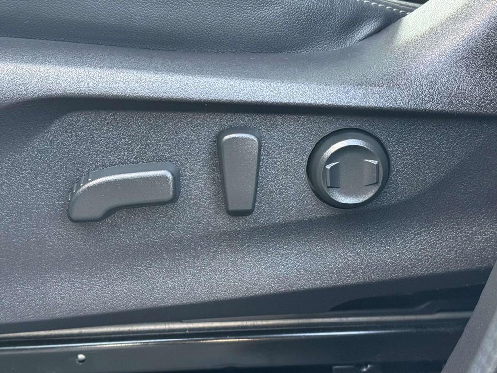 Certified 2022 Subaru Ascent Touring image 14