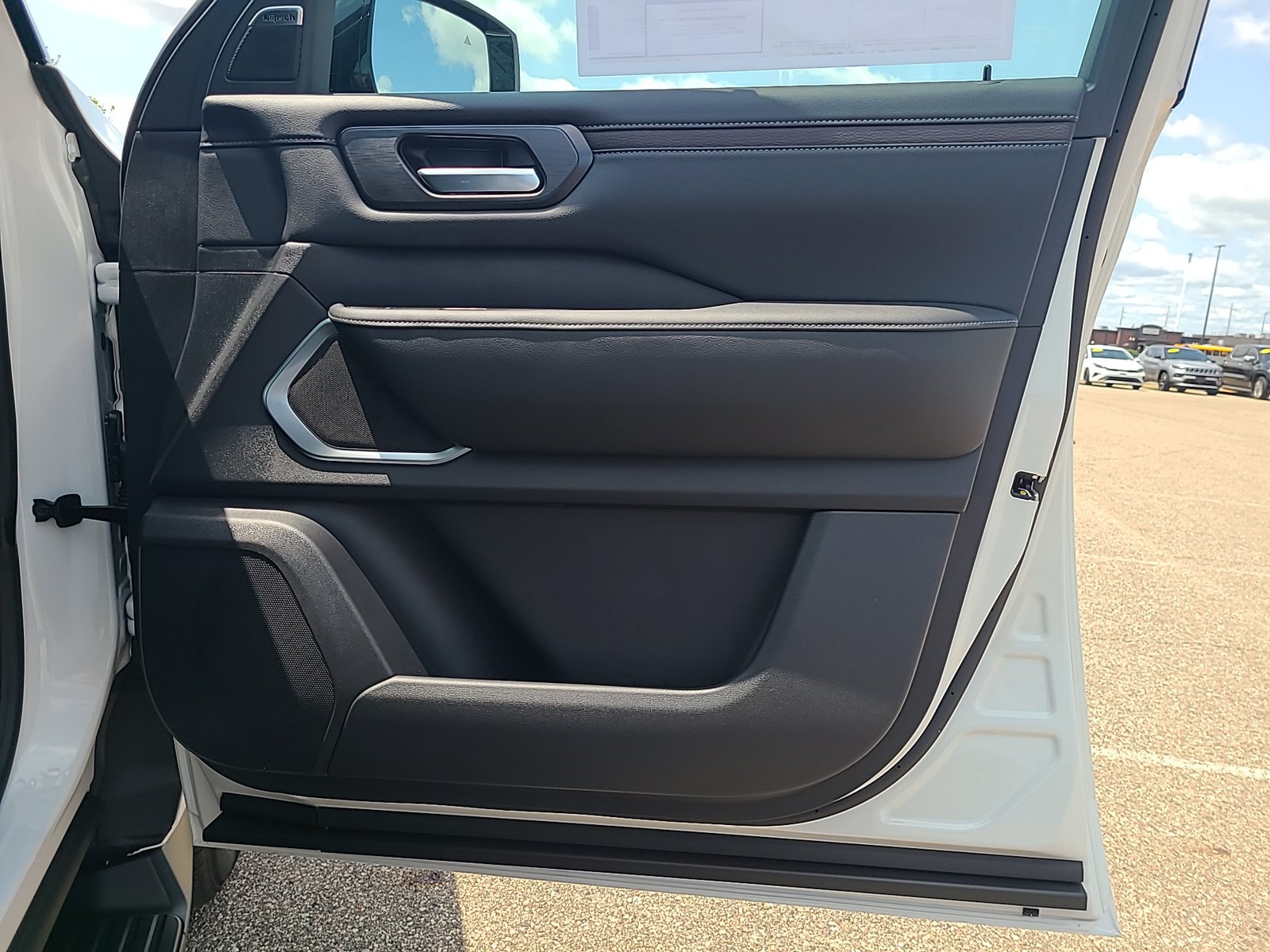 New 2026 Nissan Armada Platinum AWD/4WD image 26