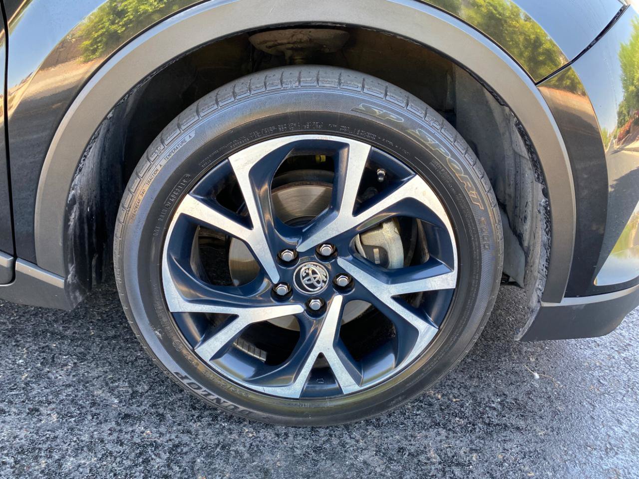 Used 2018 Toyota C-HR XLE FWD image 20