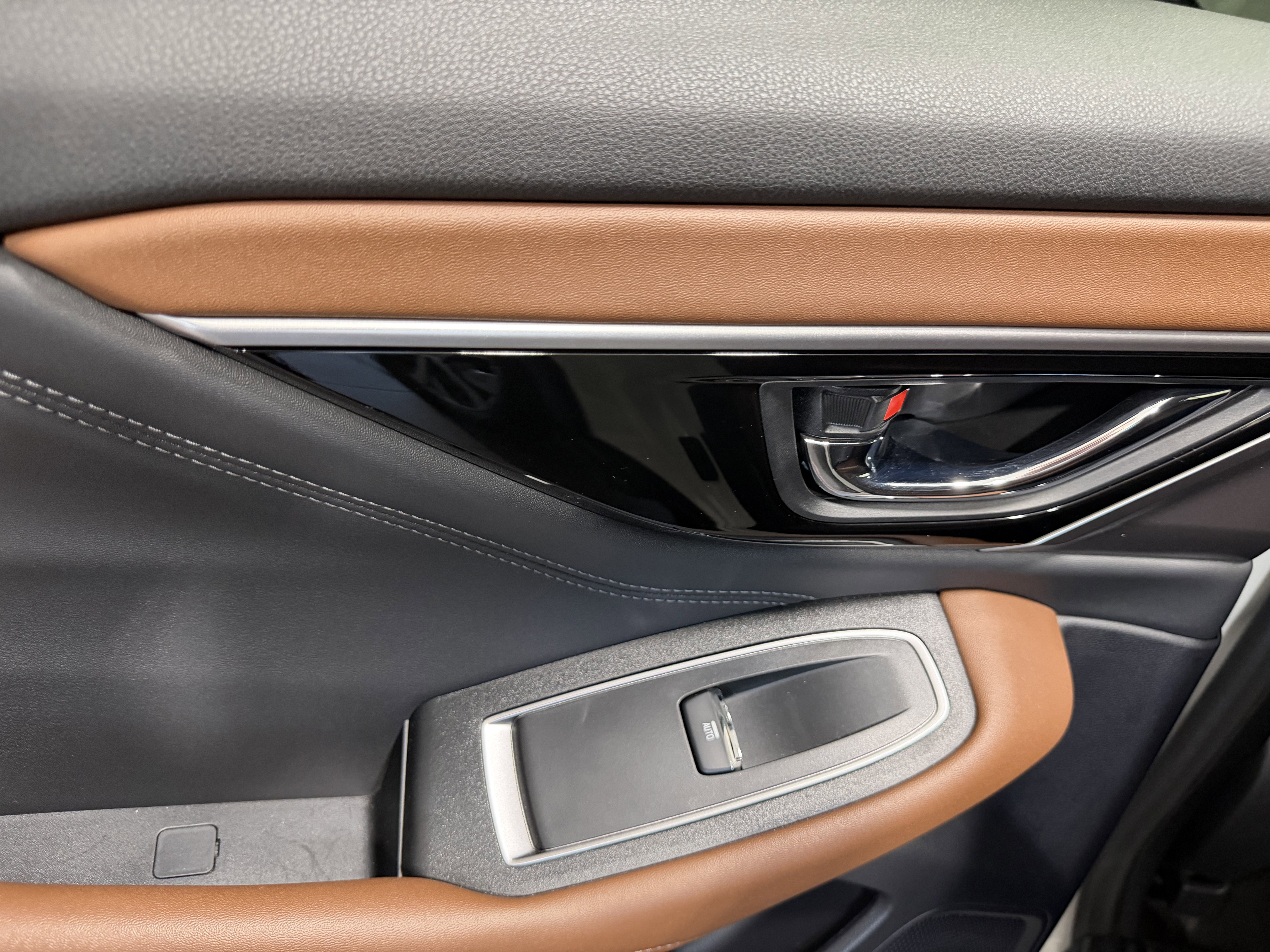 Used 2020 Subaru Outback Touring XT image 25