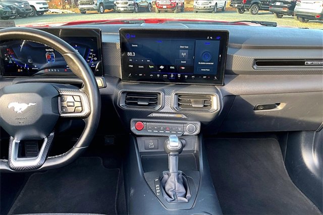 Used 2024 Ford Mustang Convertible image 16