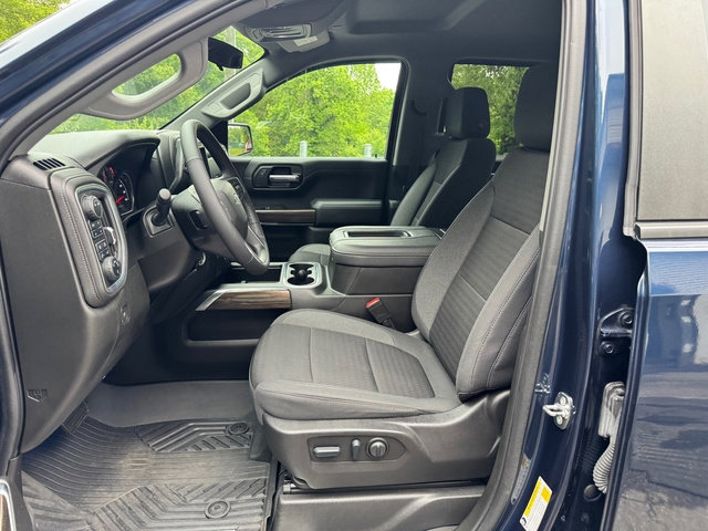 Used 2022 Chevrolet Silverado 1500 LT Trail Boss w/ Bed Protection Package AWD/4WD image 12