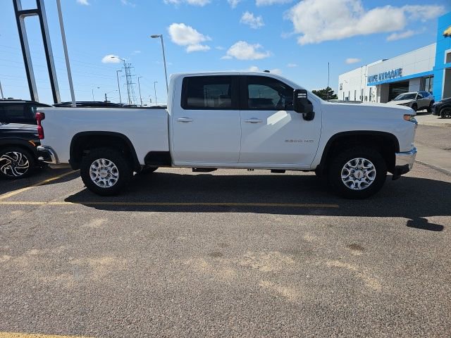 Used 2023 Chevrolet Silverado 2500 LT w/ Convenience Package image 2