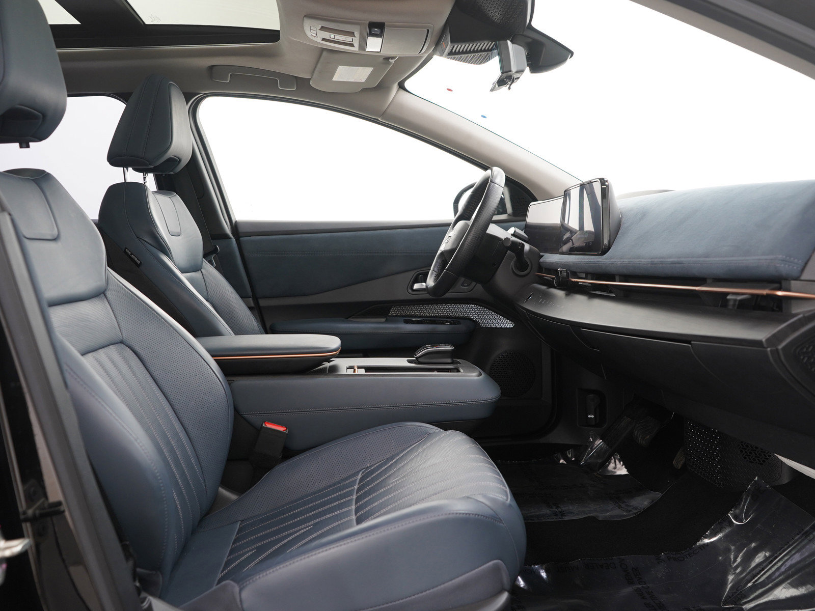 Used 2023 Nissan Ariya image 12