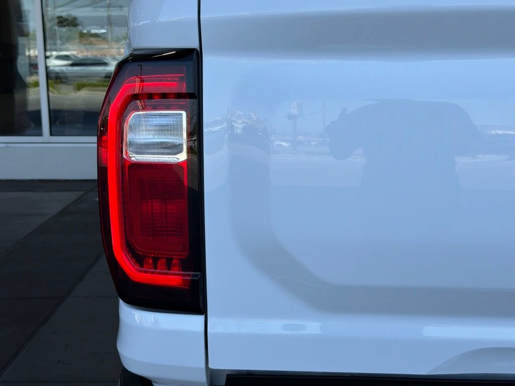 Used 2024 GMC Canyon Elevation w/ Convenience Package RWD image 11