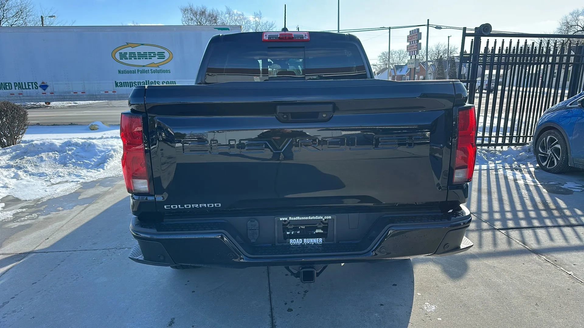 Used 2024 Chevrolet Colorado Z71 w/ Z71 Convenience Package 2 image 6