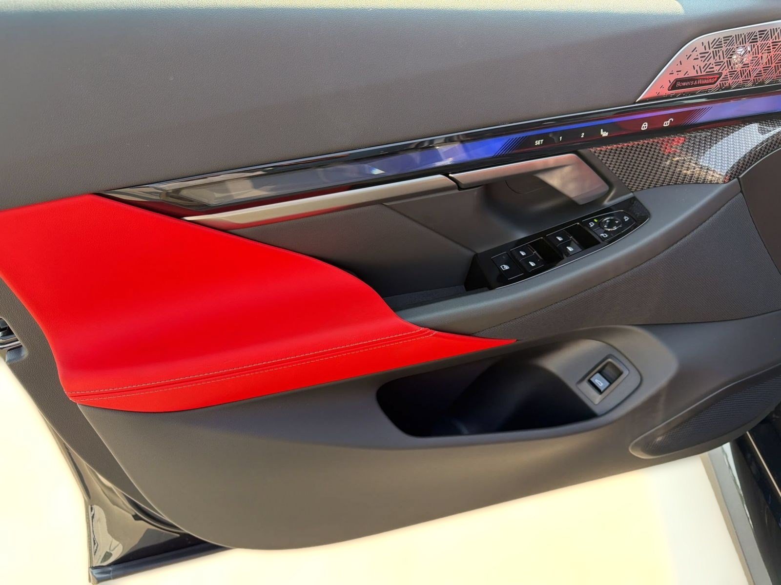 New 2027 BMW M5 Touring AWD/4WD image 13