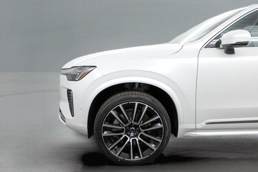 New 2026 Volvo XC90 B6 Plus AWD/4WD image 34