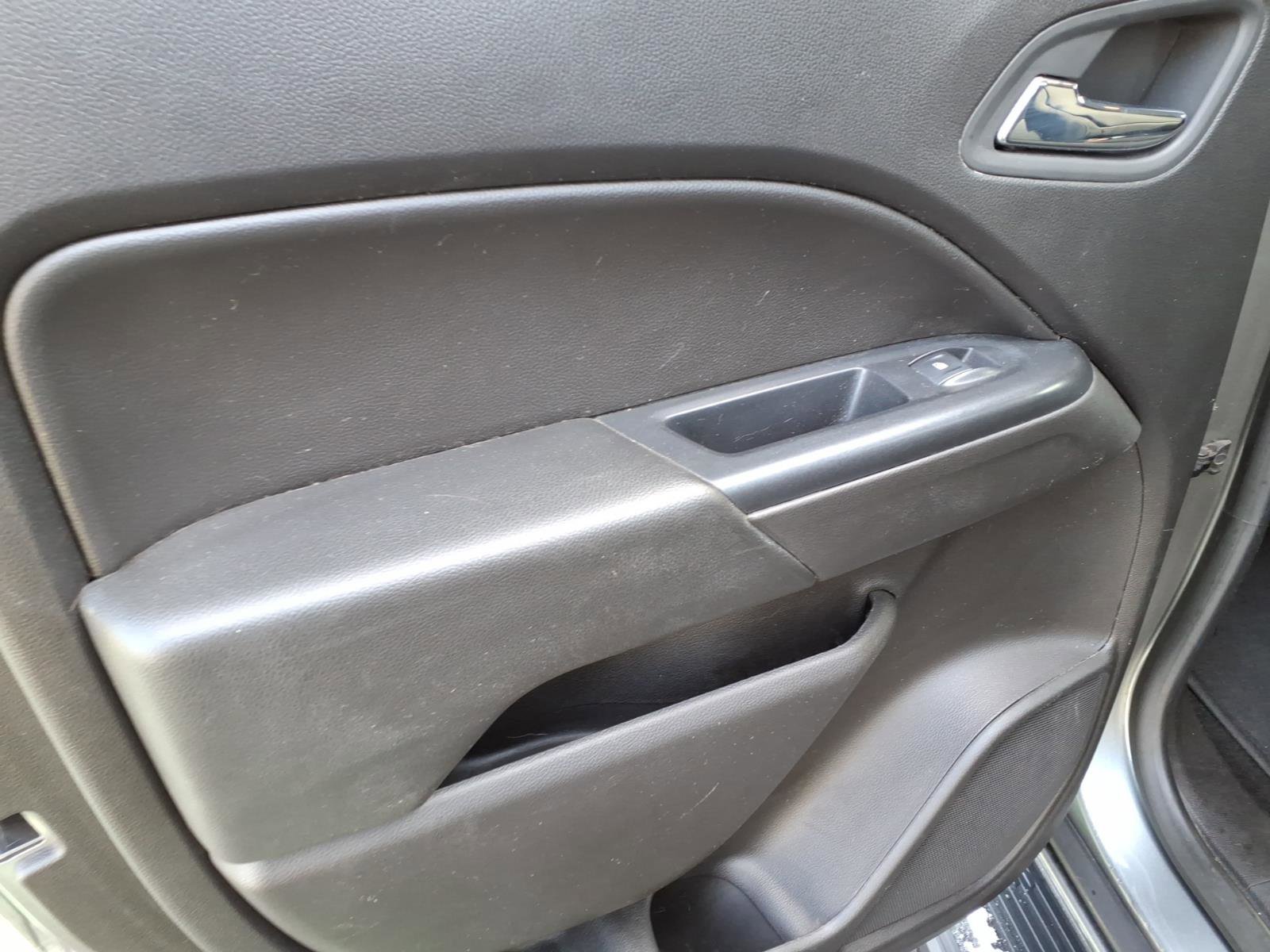 Used 2018 Chevrolet Colorado LT w/ LT Convenience Package image 15