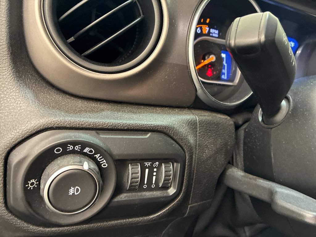Used 2020 Jeep Wrangler Unlimited Sport S AWD/4WD image 19