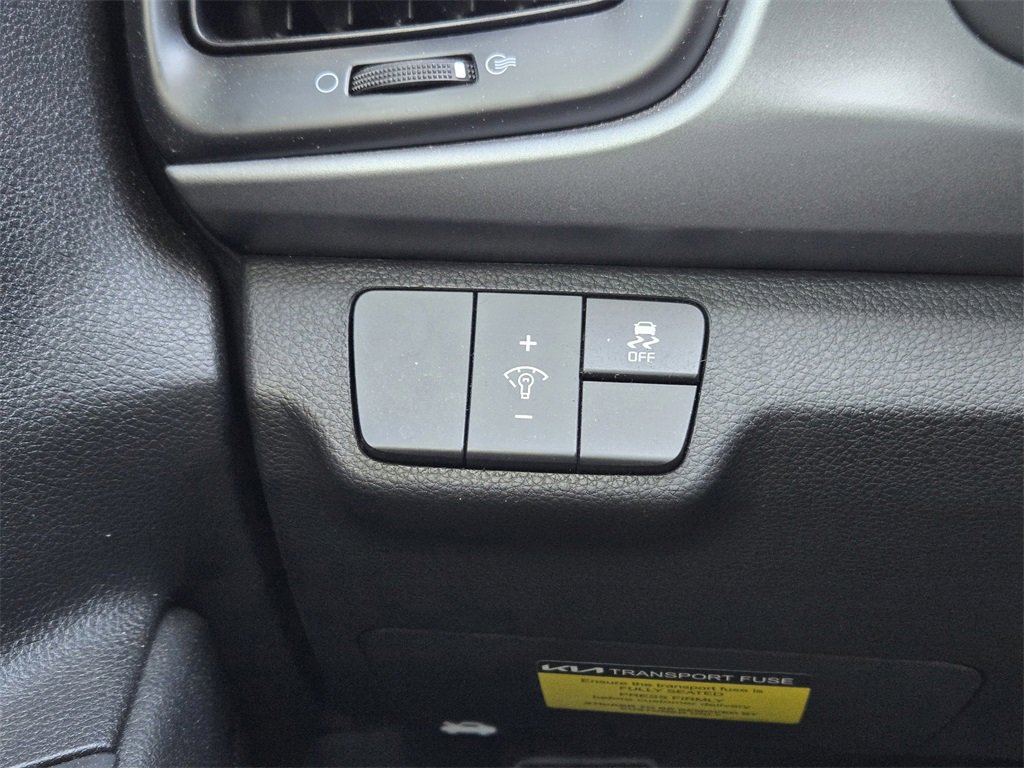 Used 2022 Kia Rio LX image 24