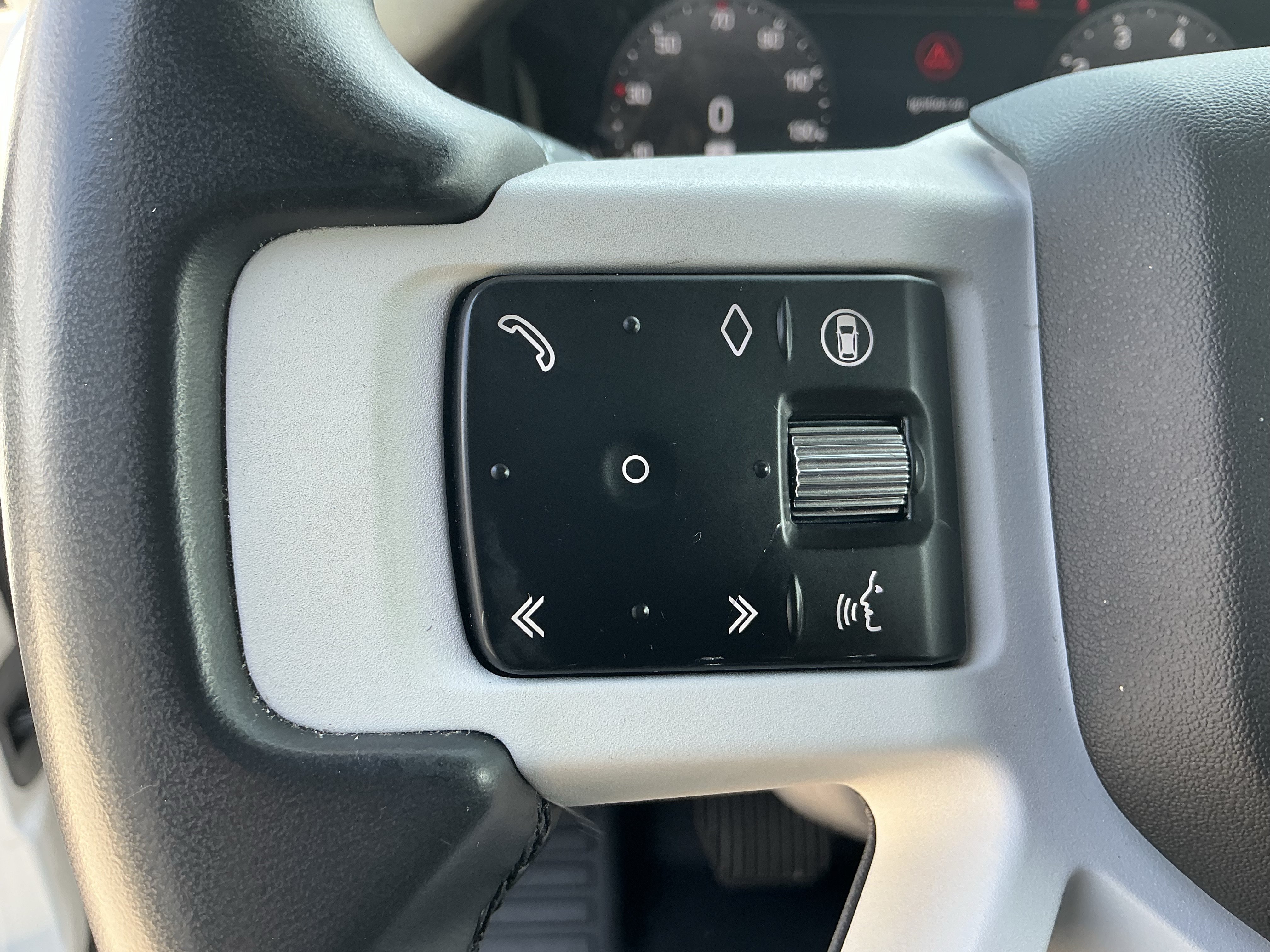 Certified 2025 Land Rover Defender 110 S AWD/4WD image 21