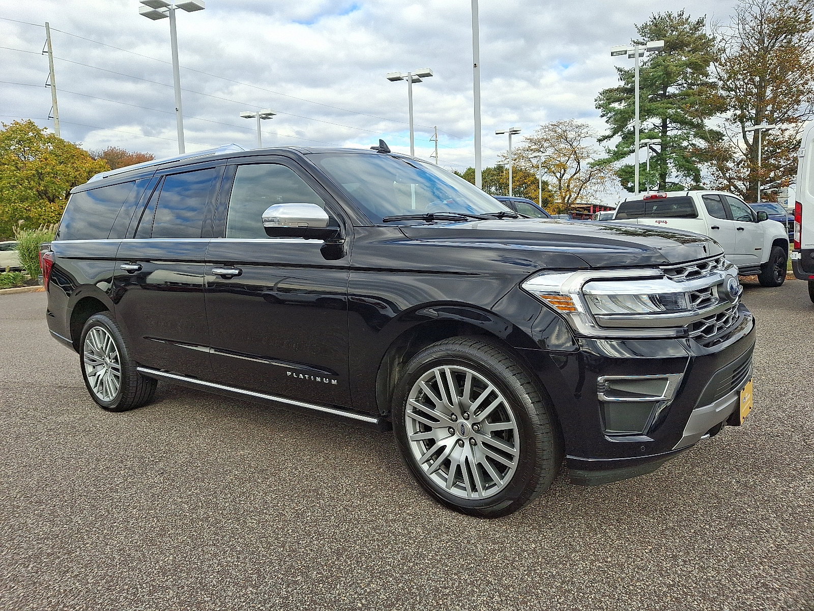 Certified 2022 Ford Expedition Max Platinum image 2