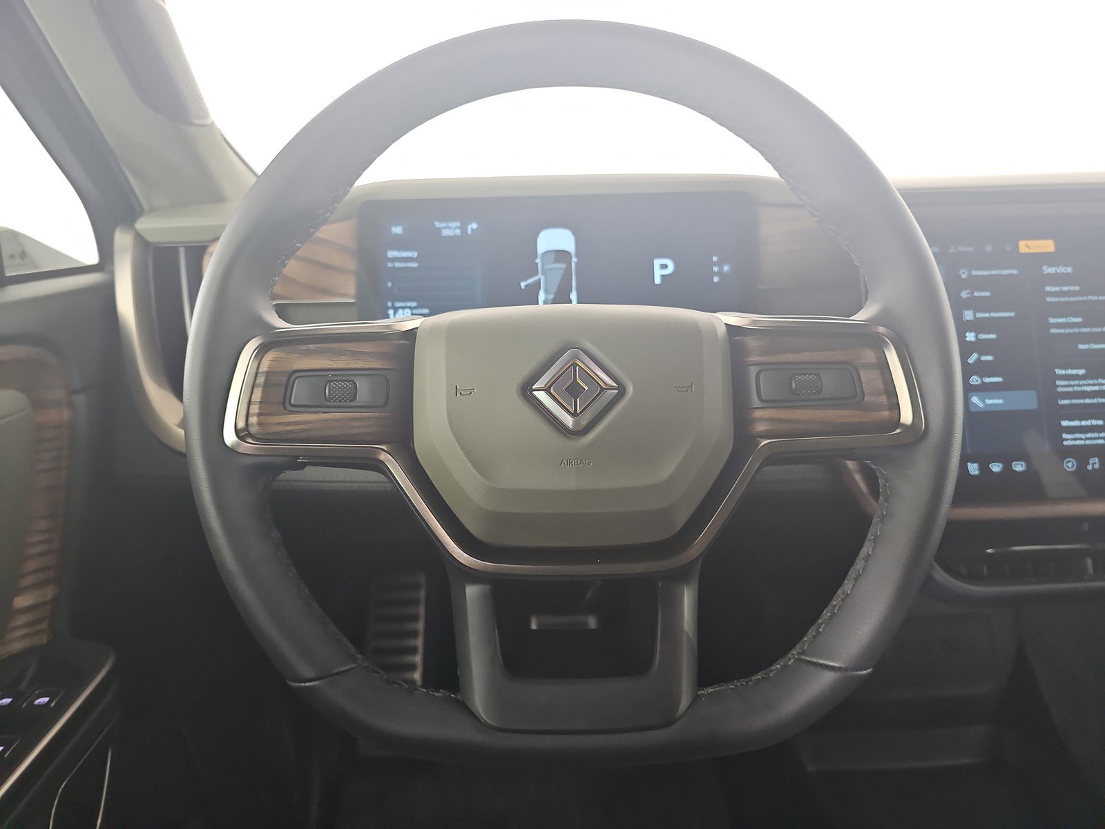 Used 2024 Rivian R1S Adventure image 27