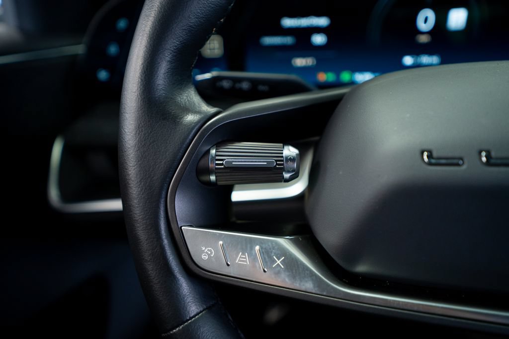 Used 2024 Lucid Air Pure RWD image 32
