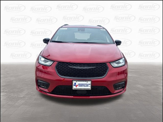 New 2026 Chrysler Pacifica Limited image 5