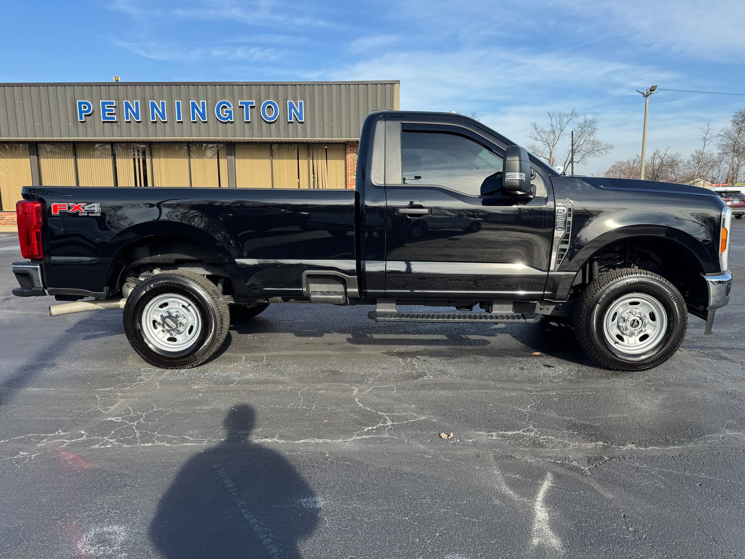 Used 2024 Ford F250 XL w/ FX4 Off-Road Package AWD/4WD image 8