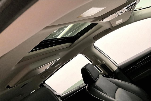 Used 2025 Honda Odyssey Touring image 20
